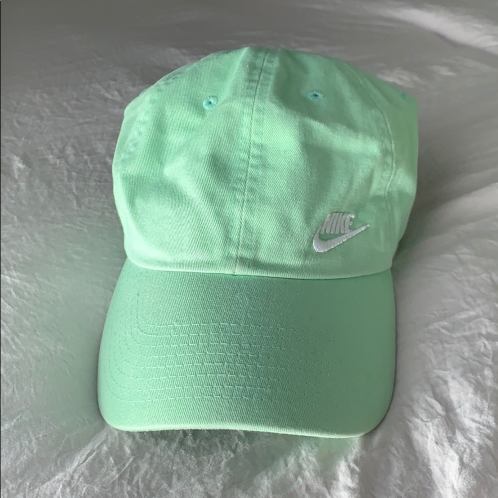 NIKE CAP